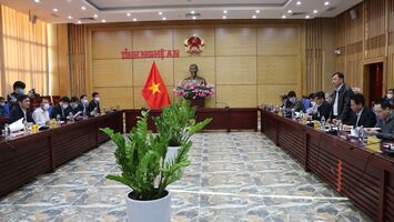 Thứ trưởng Bộ Nông nghiệp và PTNT kiểm tra dự án Hồ chứa nước Bản Mồng