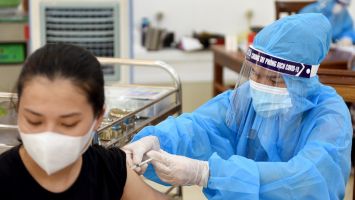 Lãnh đạo Sở Y tế nói gì về 'tỷ lệ tiêm đủ mũi cơ bản ở Nghệ An thấp thứ 3 cả nước'?