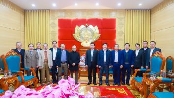 Ủy ban Đoàn kết Công giáo Nghệ An chúc mừng năm mới Tỉnh ủy, UBND tỉnh