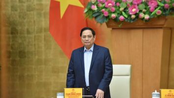 Thủ tướng tiếp tục yêu cầu triển khai thần tốc chiến dịch tiêm chủng vaccine phòng COVID-19 mùa Xuân