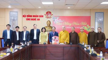 Ban Trị sự Giáo hội Phật giáo thăm, chúc Tết tỉnh Nghệ An