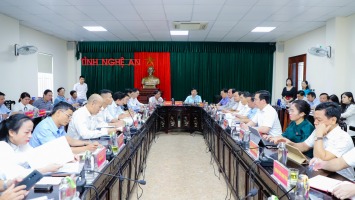 Chủ tịch UBND tỉnh Nguyễn Đức Trung tiếp công dân định kỳ tháng 10