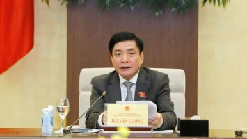 Tổng thư ký Quốc hội, Chủ nhiệm Văn phòng Quốc hội Bùi Văn Cường chủ trì làm việc với Văn phòng Đoàn đại biểu Quốc hội và HĐND các tỉnh, thành phố