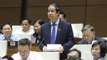Bộ trưởng Bộ Giáo dục và Đào tạo Nguyễn Kim Sơn: Cần xem xét tăng lương và phụ cấp cho giáo viên
