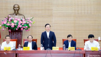 Quyết định phân công nhiệm vụ Chủ tịch và các Phó Chủ tịch UBND tỉnh Nghệ An