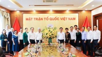 Lãnh đạo tỉnh Nghệ An chúc mừng Ủy ban Trung ương MTTQ Việt Nam nhân kỷ niệm ngày truyền thống