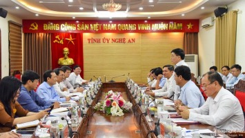 Đoàn công tác của Ban Chỉ đạo Trung ương về tổng kết Nghị quyết 26 làm việc tại Nghệ An