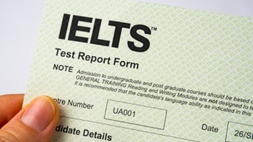 Bộ GD&ĐT cho phép một số đơn vị tổ chức thi IELTS trở lại