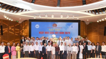 Hội đồng hương Nghệ An tại Hà Nội gặp mặt nhân ngày Nhà giáo Việt Nam