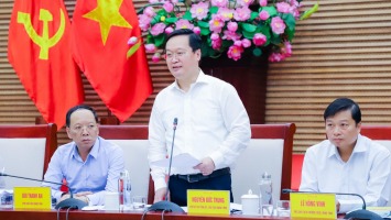 Chủ tịch UBND tỉnh: Nỗ lực, quyết liệt nhằm hoàn thành và vượt các chỉ tiêu của năm 2022