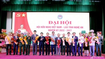 Phó Chủ tịch UBND tỉnh Bùi Đình Long được bầu giữ chức Chủ tịch Hội hữu nghị Việt - Lào