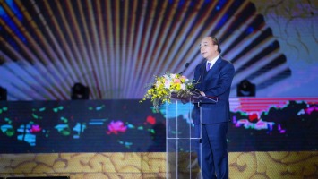 Chủ tịch nước Nguyễn Xuân Phúc: Phát huy mạnh mẽ giá trị văn hóa Hồ Xuân Hương trong giai đoạn mới