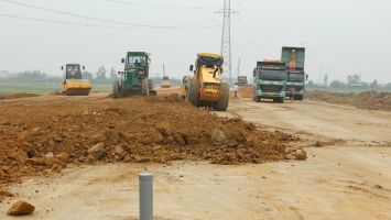 Phó Thủ tướng Lê Văn Thành: Kiên quyết không để thiếu vật liệu xây dựng dự án cao tốc Bắc - Nam