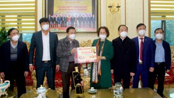 Lãnh đạo tỉnh chúc mừng năm mới các doanh nghiệp, nhà đầu tư ở Nghệ An