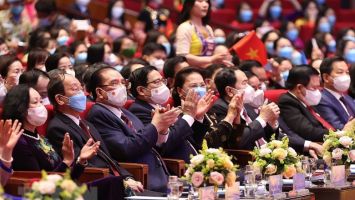 1.000 đại biểu dự Đại hội phụ nữ toàn quốc lần thứ XIII