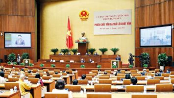 Mười năm hai tiếng “vì dân”