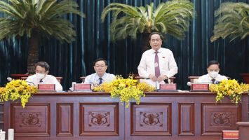 Chủ tịch Quốc hội Vương Đình Huệ dự Hội nghị Tổng kết công tác HĐND các tỉnh, thành phố khu vực phía Nam năm 2021, triển khai kế hoạch công tác năm 2022