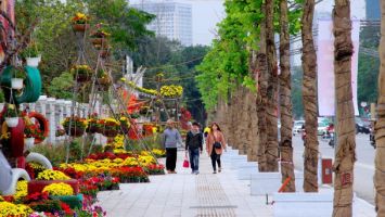 Thành phố Vinh chính thức vận hành Phố đi bộ vào tối 8/4