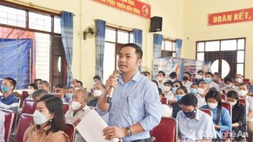 Cử tri huyện Quỳnh Lưu đề xuất chính sách hỗ trợ cho ngư dân vươn khơi bám biển