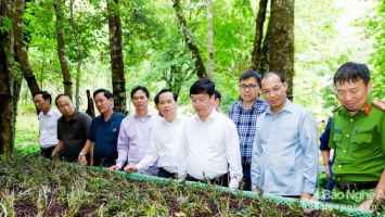 Chủ tịch UBND tỉnh Nguyễn Đức Trung kiểm tra các dự án đầu tư tại huyện Kỳ Sơn