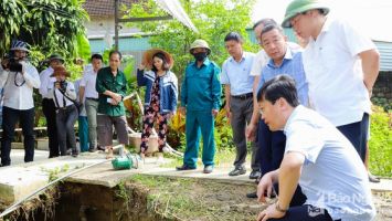 Chủ tịch UBND tỉnh kiểm tra hiện trường sụt lún ở Quỳ Hợp: Đặt sự an toàn, cuộc sống ổn định của người dân lên trên hết