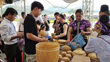 Sản phẩm OCOP Nghệ An “mang chuông đi đánh xứ người”