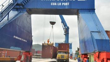 UBND tỉnh Nghệ An trình HĐND tỉnh cho ý kiến 10 nhóm giải pháp trọng tâm phát triển kinh tế - xã hội cuối năm