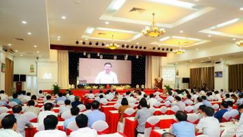 Phân công, phân nhiệm, xây dựng lộ trình thực hiện rõ ràng, sát thực tiễn để đưa Nghị quyết Trung ương 5, khóa XIII sớm đi vào cuộc sống