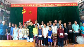 Đoàn đại biểu Quốc hội tỉnh Nghệ An: Chung tay hỗ trợ đồng bào vùng khó khăn khu vực biên giới