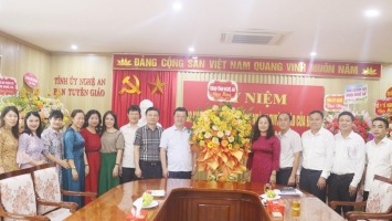 Chủ tịch UBND tỉnh chúc mừng ngày truyền thống ngành Tuyên giáo