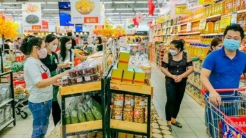 Thủ tướng yêu cầu kiểm soát giá hàng hóa, dịch vụ sau khi giá xăng dầu giảm mạnh