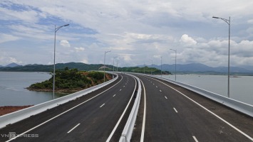 Cao tốc Vân Đồn - Móng Cái trước ngày thông xe