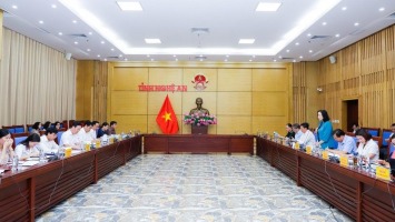 Đoàn giám sát Hội đồng Dân tộc của Quốc hội làm việc với UBND tỉnh Nghệ An