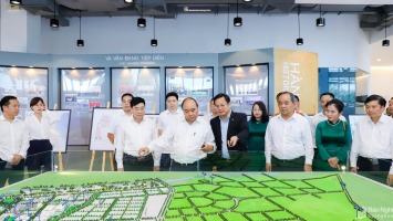 Chủ tịch nước Nguyễn Xuân Phúc thăm Khu Công nghiệp VSIP Nghệ An