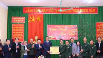 Phó Bí thư Tỉnh ủy Hoàng Nghĩa Hiếu thăm, chúc Tết Đồn Biên phòng Mỹ Lý, Kỳ Sơn