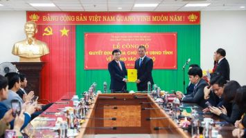 Trao Quyết định bổ nhiệm Phó giám đốc Đài PT-TH Nghệ An