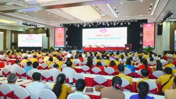 Chủ tịch Ủy ban Trung ương Mặt trận Tổ quốc Việt Nam dự Diễn đàn 'Lắng nghe tiếng nói Mặt trận cơ sở' tại Nghệ An