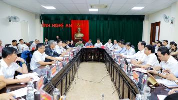 Chủ tịch UBND tỉnh Nguyễn Đức Trung chủ trì phiên tiếp công dân tháng 10