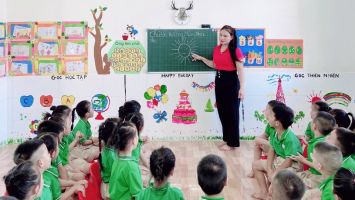 Tấm gương về đại biểu HĐND huyện yêu trẻ