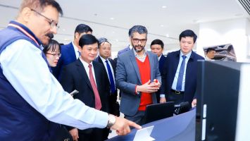 Bí thư Tỉnh ủy Nghệ An Thái Thanh Quý thăm, làm việc tại tập đoàn sản xuất phụ tùng ô tô Ấn Độ có doanh thu 70 tỷ USD