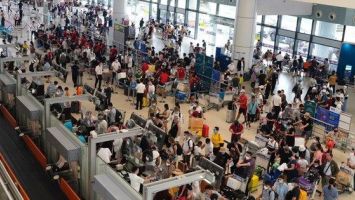 Nếu giá vé máy bay cao hơn quy định, gọi ngay đường dây nóng!