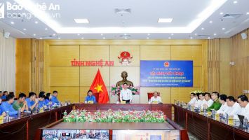 Thẳng thắn, trách nhiệm với nhiều vấn đề nêu ra trong cuộc đối thoại giữa Chủ tịch UBND tỉnh Nguyễn Đức Trung với thanh niên Nghệ An