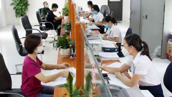 Sắp xếp cán bộ, công chức dôi dư khi sáp nhập huyện, xã như thế nào?