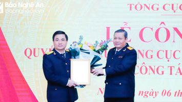 Trao quyết định bổ nhiệm Cục trưởng Cục Thuế tỉnh Nghệ An