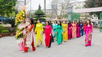 Nữ công Văn phòng Đoàn đại biểu Quốc hội và HĐND tỉnh tổ chức lễ dâng hoa, dâng hương tưởng niệm đồng chí Nguyễn Thị Minh Khai