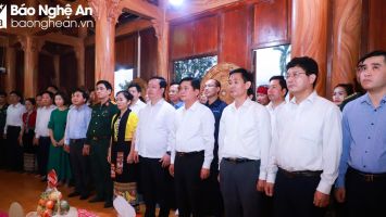 Lãnh đạo tỉnh Nghệ An dâng hương tại Di tích lịch sử Quốc gia Đền Chín Gian, Quế Phong