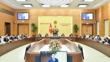 Công bố Nghị quyết của UBTVQH về tổ chức, nhân sự