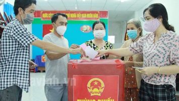 Cử tri bãi nhiệm đại biểu HĐND bằng bỏ phiếu kín