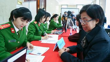 Sẽ chuyển giấy chứng minh nhân dân sang sử dụng hoàn toàn CCCD