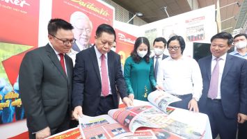 Người đứng đầu cơ quan báo chí không giữ chức vụ quá 2 nhiệm kỳ liên tiếp